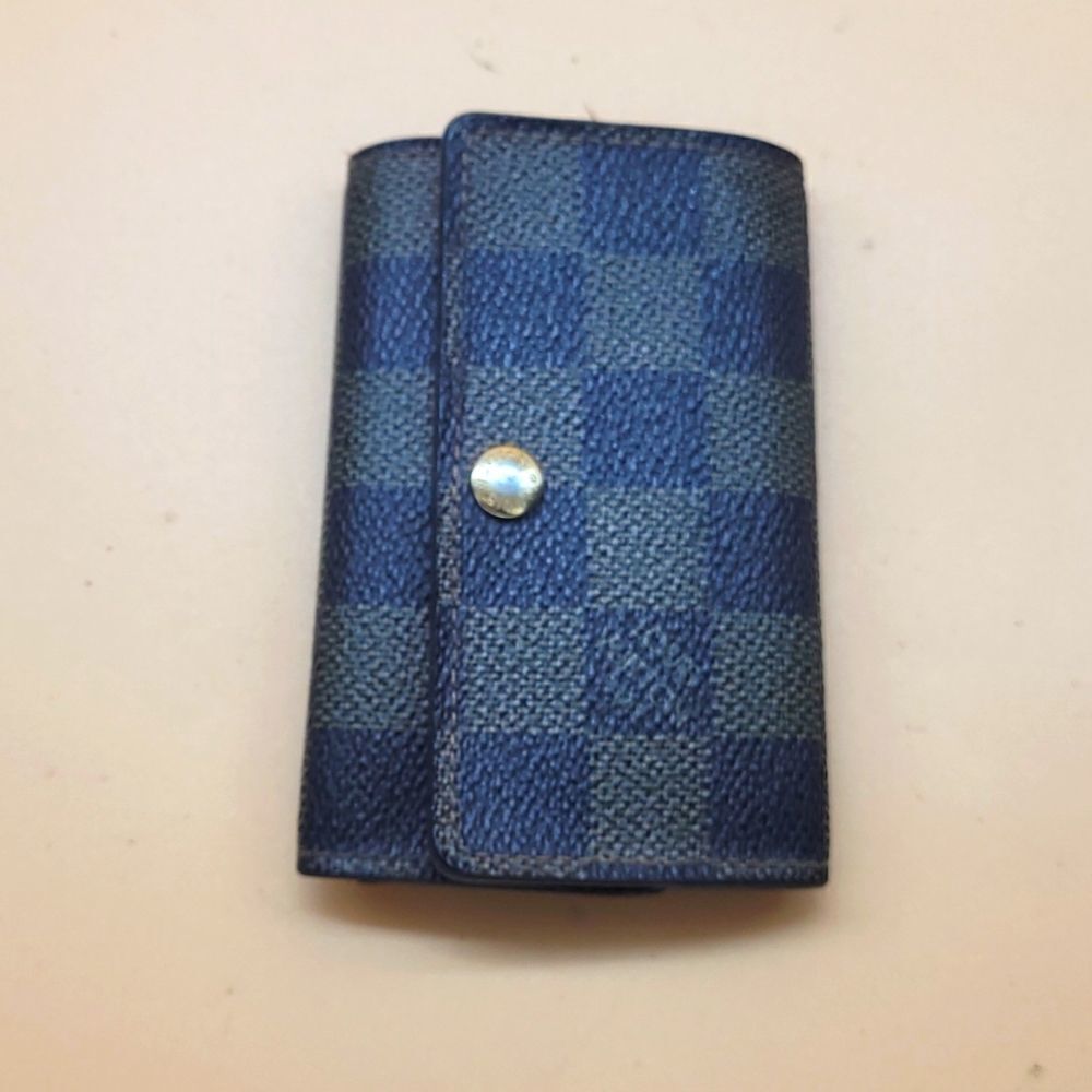 Authentic Louis Vuitton Damier Keychain Wallet
